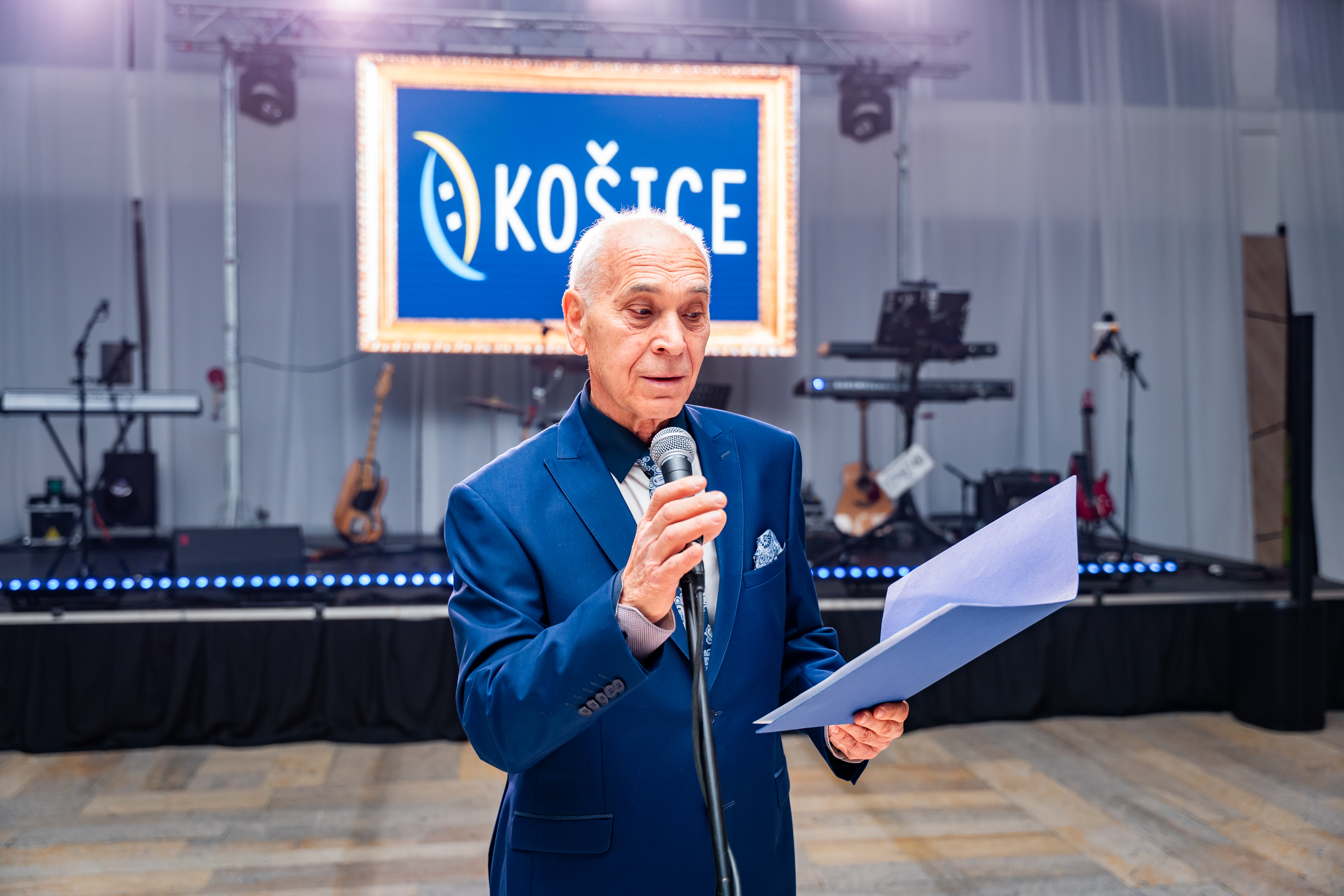 Oktobrovy bal pre seniorov-63